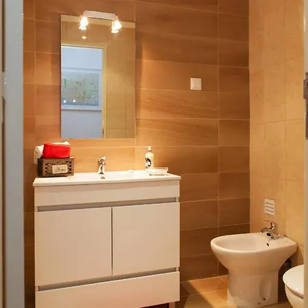 Апартаменти Graca River View Лісабон