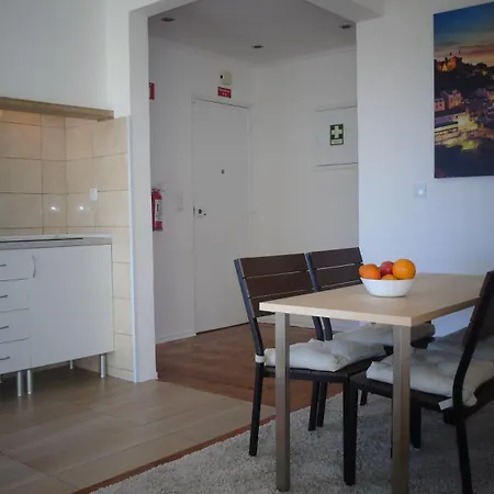 Graca River View Апартаменти Лісабон